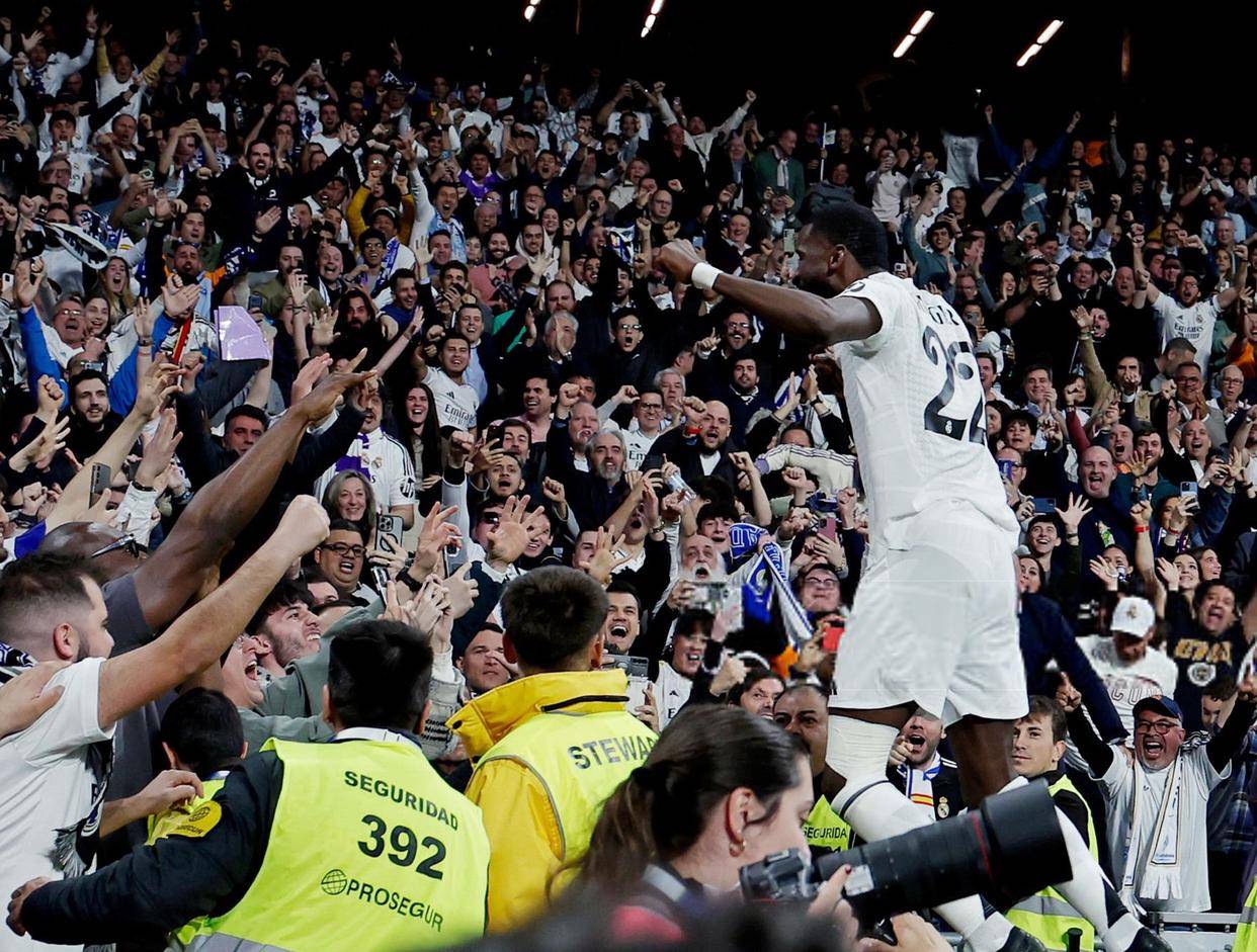 关于Rookie意外战胜巴黎圣日耳曼,战术调整引爆全场!引发球迷热议的信息 关于Rookie意外战胜巴黎圣日耳曼,战术调整引爆全场!引发球迷热议的信息