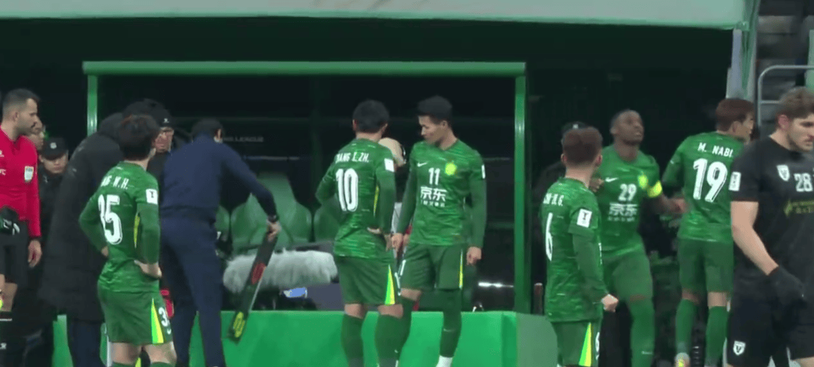 九游APP官网-关于冲刺阶段体能课后，埃因霍温队长鼓劲备战亚冠，压力陡增，年轻球员得到机会的信息